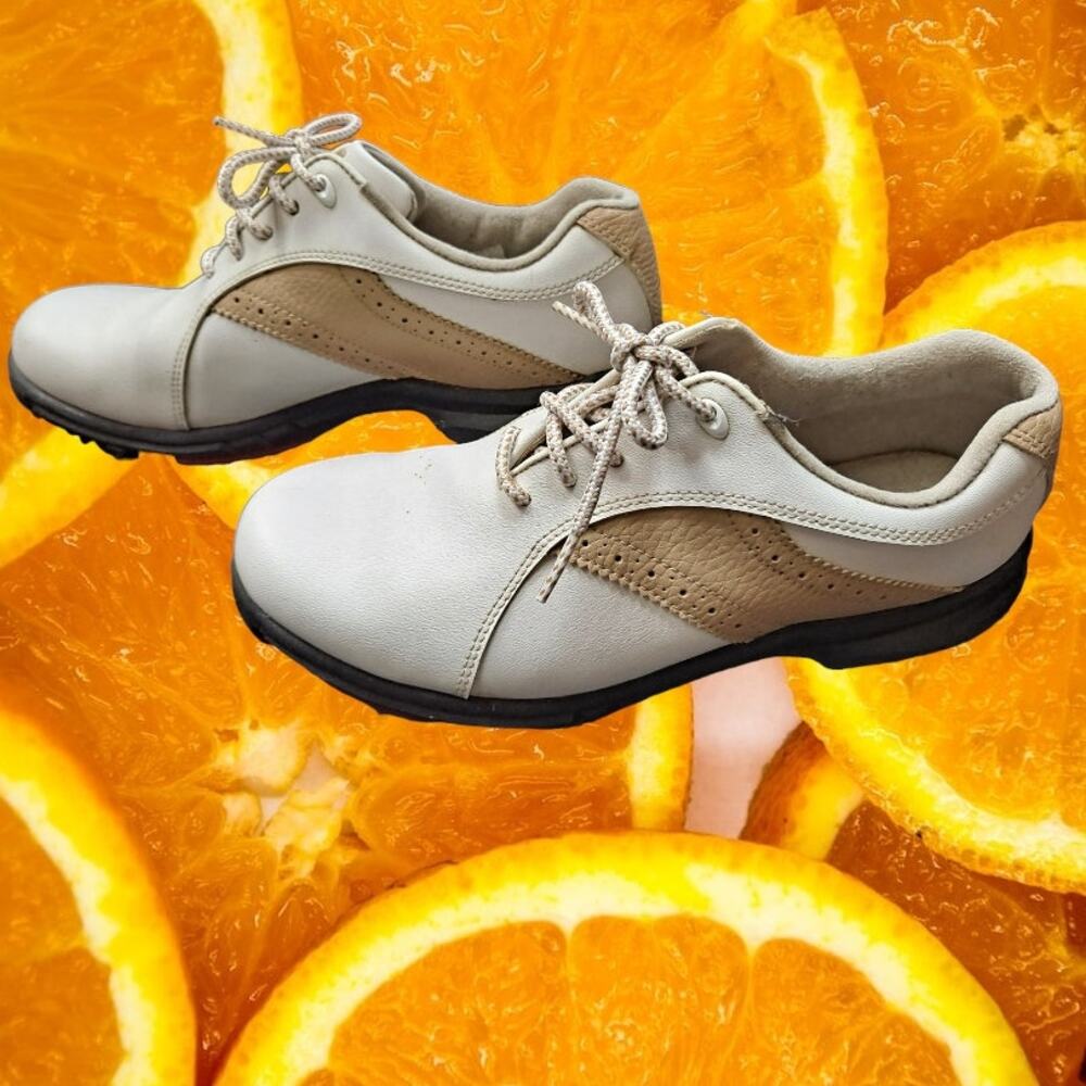 FootJoy FJ White and Tan Saddle Shoe Cleats Size 7